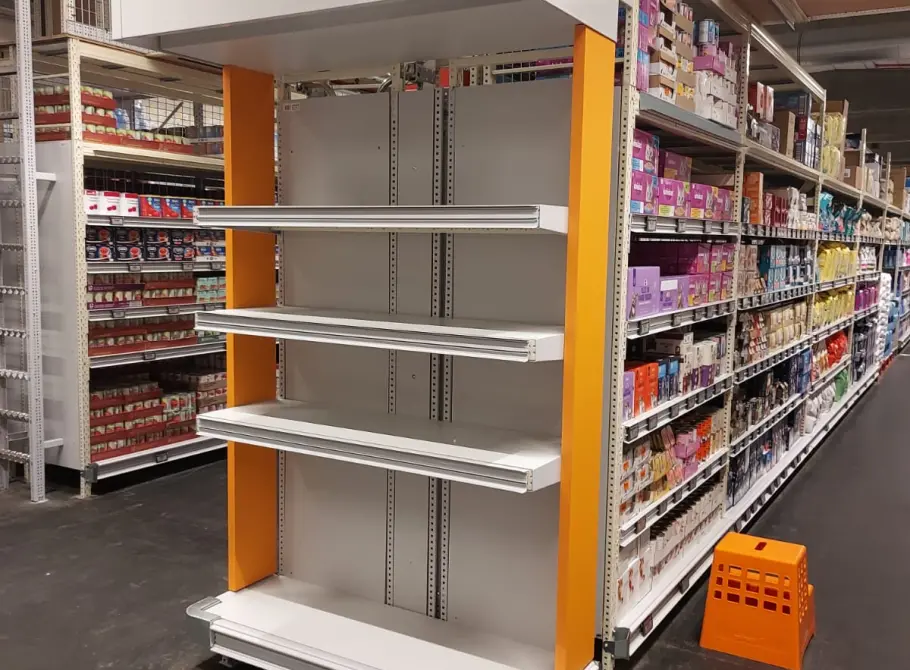 Waar moet u op letten bij het kopen van stellingen voor uw winkel?